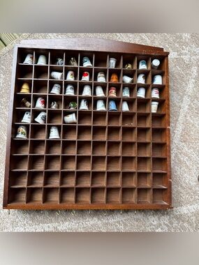 Vintage Lot Of 40 Thimbles Wood-Porcelain-Plastic & MSR Wooden Display Case